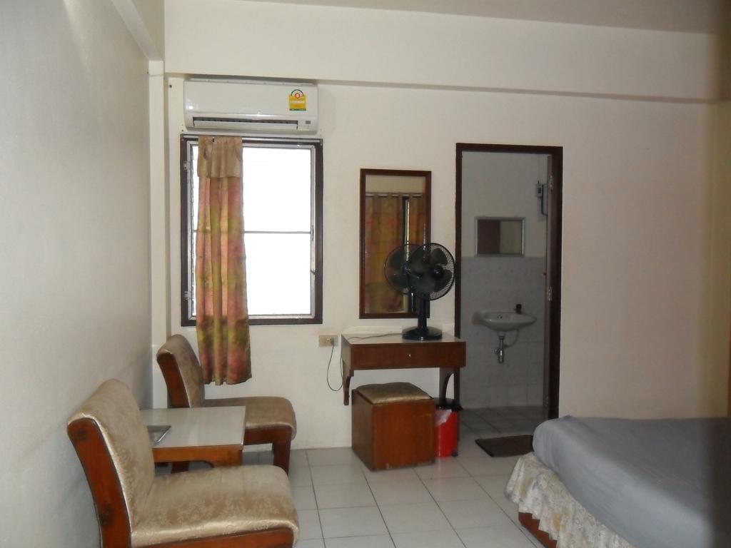 Chiangmai Inn Guesthouse Chiang Mai Oda fotoğraf
